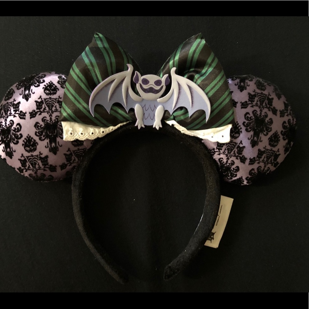 Haunted mansion ears